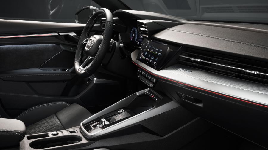 Торпедо Audi A3 Sedan 35 TFSI 2020 года  (WW) (фото 30 из 50)